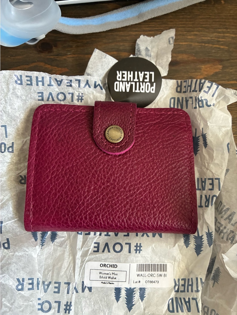 Brand new Portland Leather Orchid Women's Mini Bifold Wallet